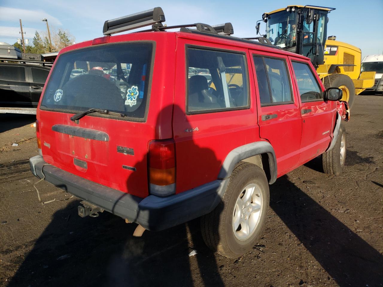 Photo 4 from auction – 2000 JEEP CHEROKEE S with VIN 1J4FF48S9YL211031