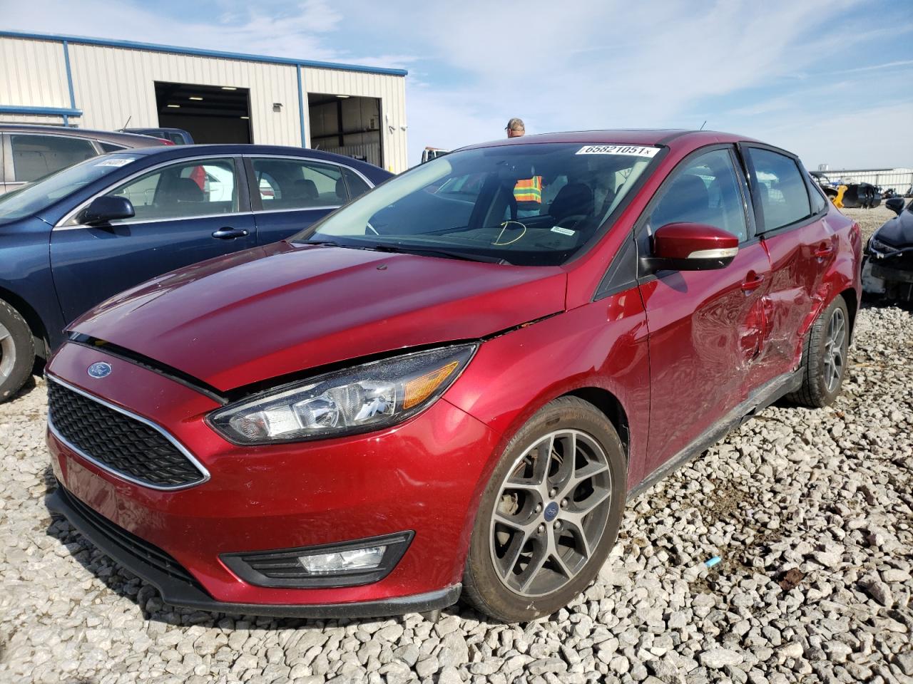 Photo 2 from auction – 2017 FORD FOCUS SEL with VIN 1FADP3H27HL213709