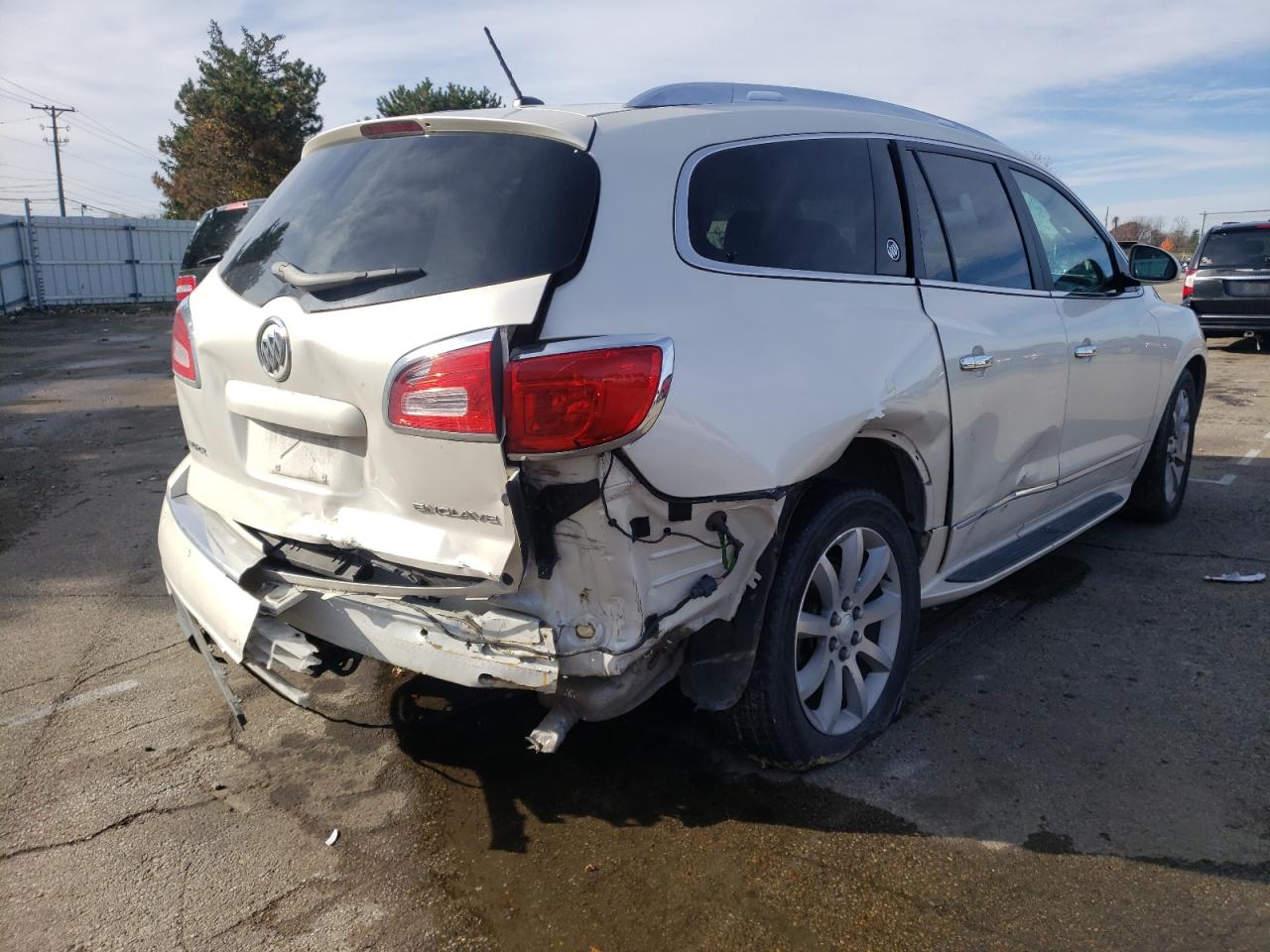 Photo 4 from auction – 2015 BUICK ENCLAVE with VIN 5GAKRCKD1FJ207646