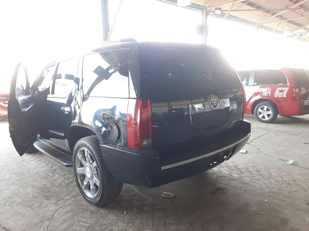 Photo 3 from auction – 2007 CADILLAC ESCALADE L with VIN 1GYFK63837R373445