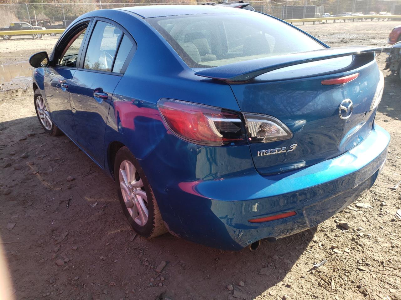 Photo 3 from auction – 2012 MAZDA 3 I with VIN JM1BL1V72C1540539