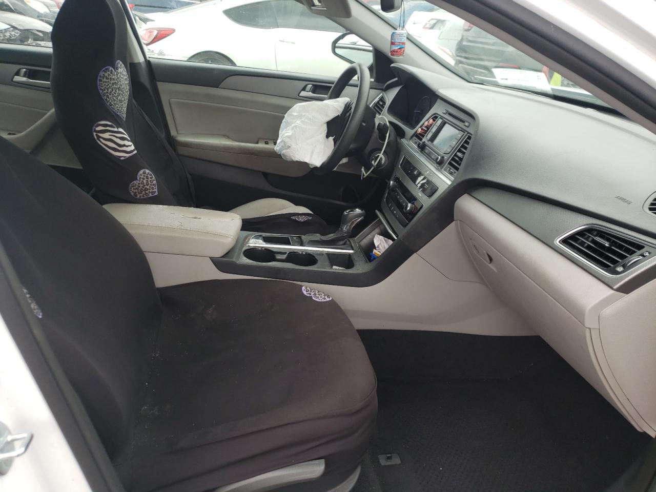 Photo 5 from auction – 2015 HYUNDAI SONATA SE with VIN 5NPE24AF4FH238827