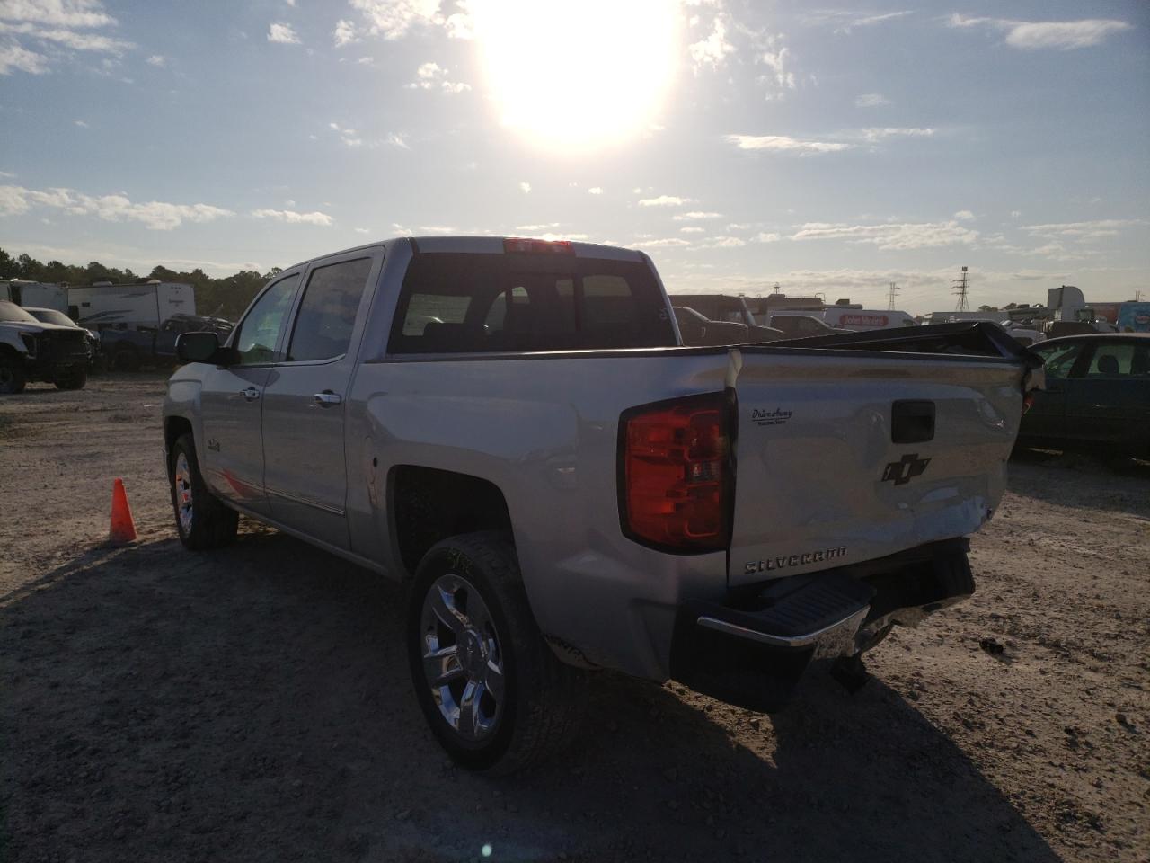Photo 3 from auction – 2015 CHEVROLET SILVERADO with VIN 3GCPCSEC9FG198652