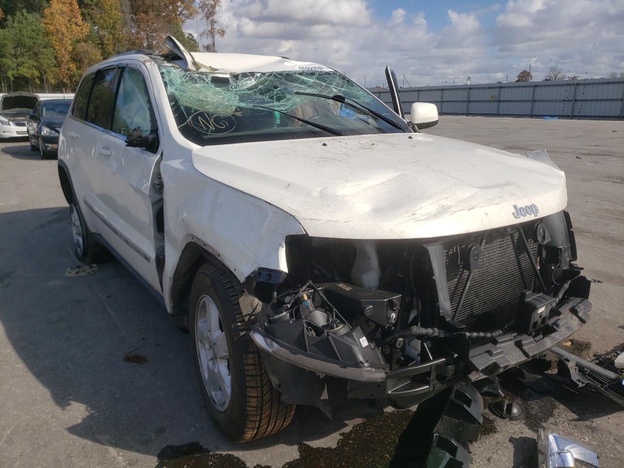 JEEP GRAND CHER 2011 with VIN 1J4RR4GG6BC515295 - Photo from auction