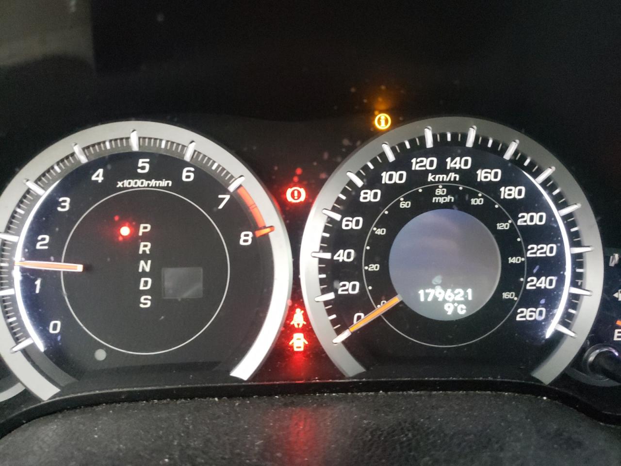 Photo 8 from auction – 2010 ACURA TSX with VIN JH4CU2F54AC800783