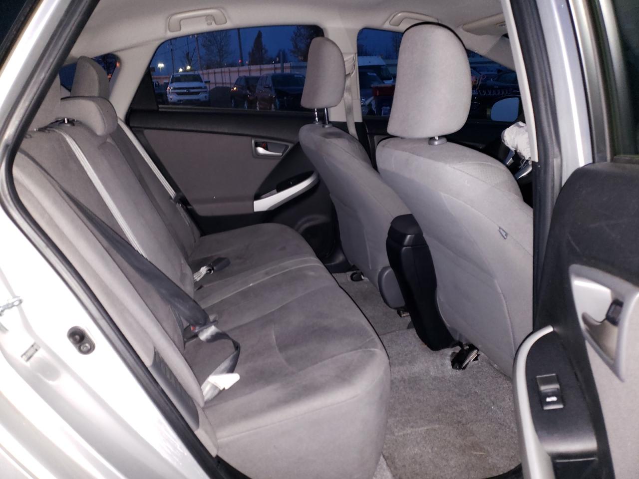 Photo 6 from auction – 2012 TOYOTA PRIUS with VIN JTDKN3DU3C5398031