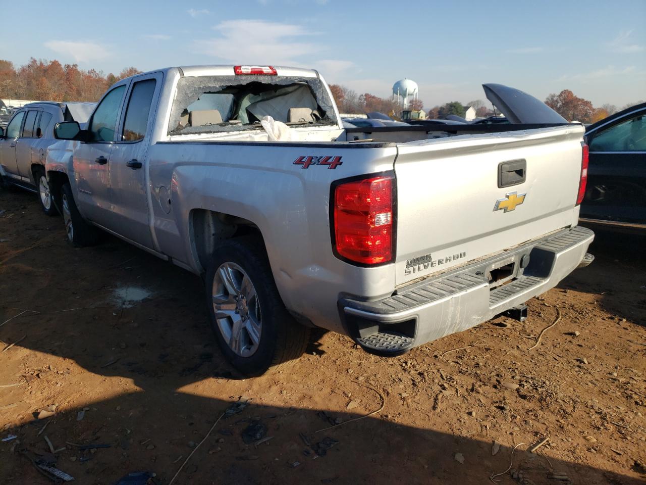 Photo 3 from auction – 2018 CHEVROLET SILVERADO with VIN 1GCVKPEC1JZ219820