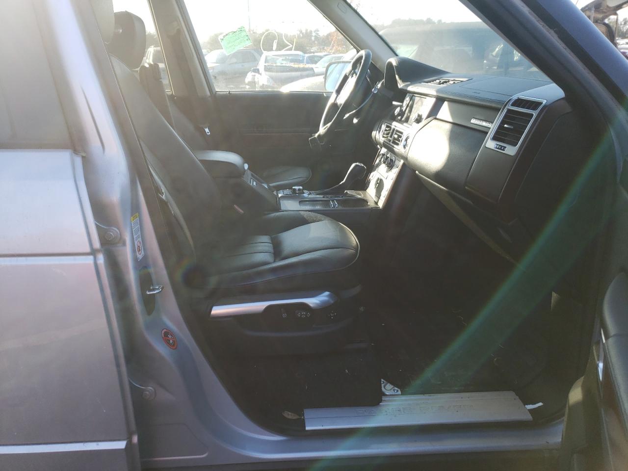 Zdjęcie 5 z aukcji – 2010 LAND ROVER RANGE ROVE z VIN SALME1D42AA312752