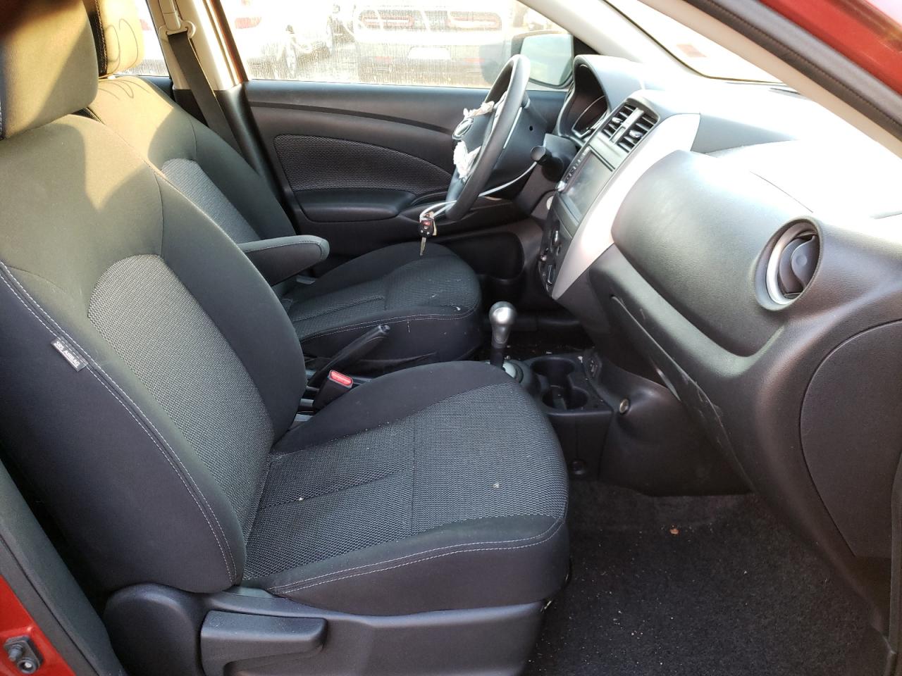 Photo 5 from auction – 2019 NISSAN VERSA S with VIN 3N1CN7AP7KL825447