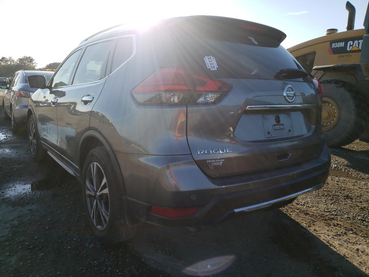 Photo 3 from auction – 2019 NISSAN ROGUE S with VIN JN8AT2MT0KW267901