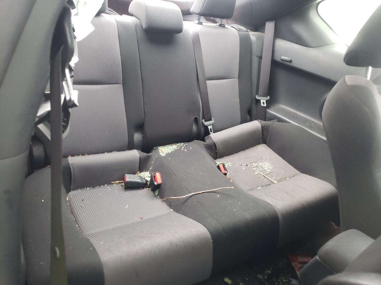 Zdjęcie 6 z aukcji – 2016 TOYOTA SCION TC z VIN JTKJF5C77GJ024009