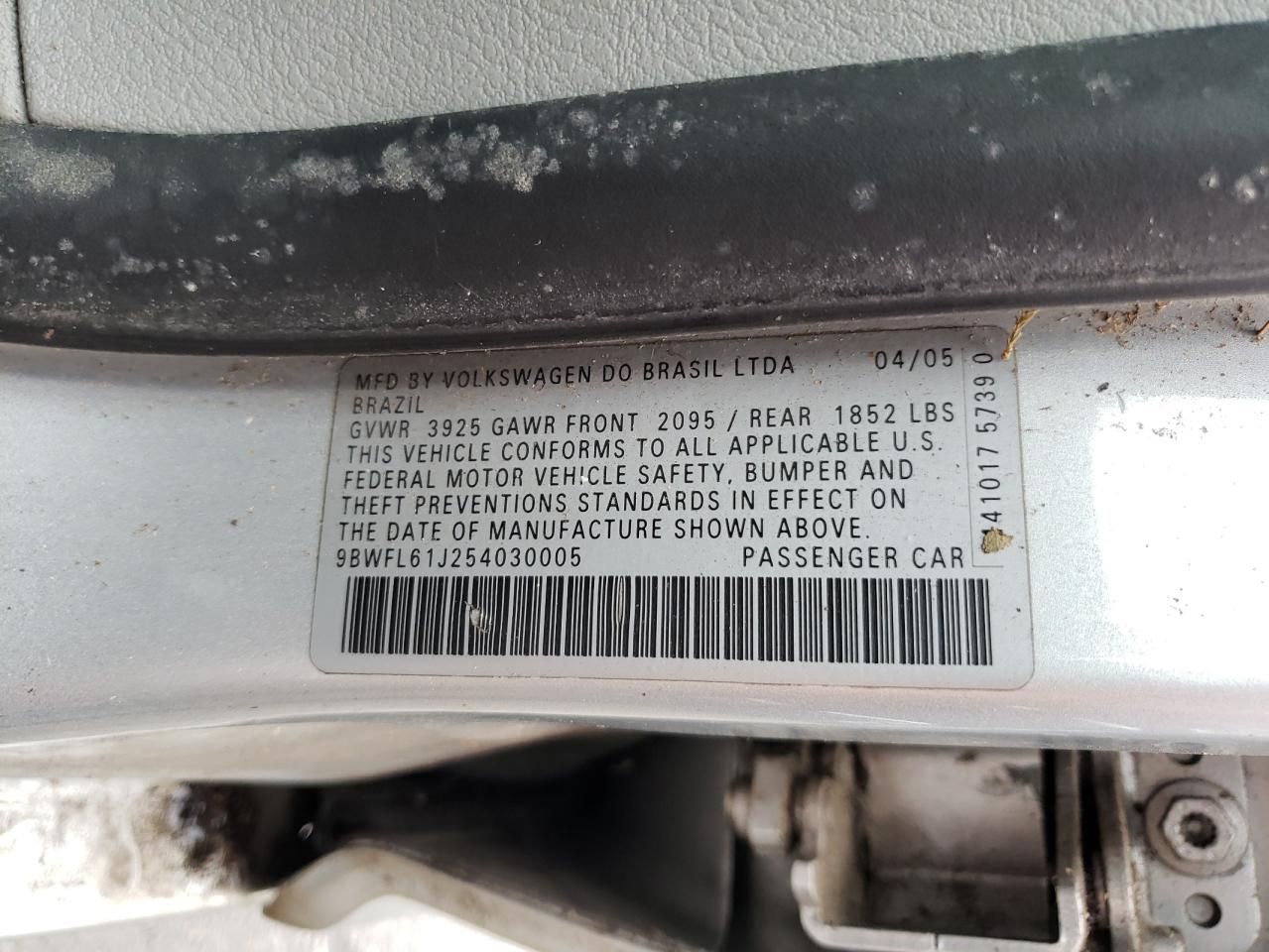 Photo 10 from auction – 2005 VOLKSWAGEN GOLF GL with VIN 9BWFL61J254030005