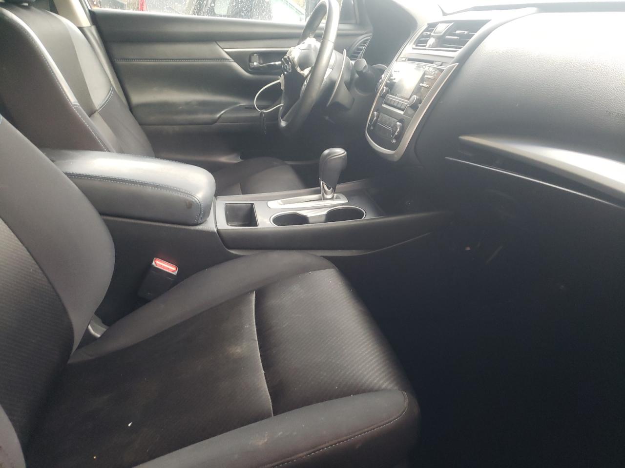 Photo 5 from auction – 2016 NISSAN ALTIMA 2.5 with VIN 1N4AL3AP4GC176847