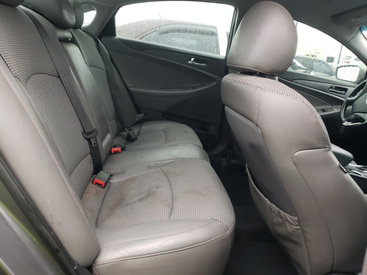 Photo 6 from auction – 2011 HYUNDAI SONATA SE with VIN 5NPEC4AB2BH316865