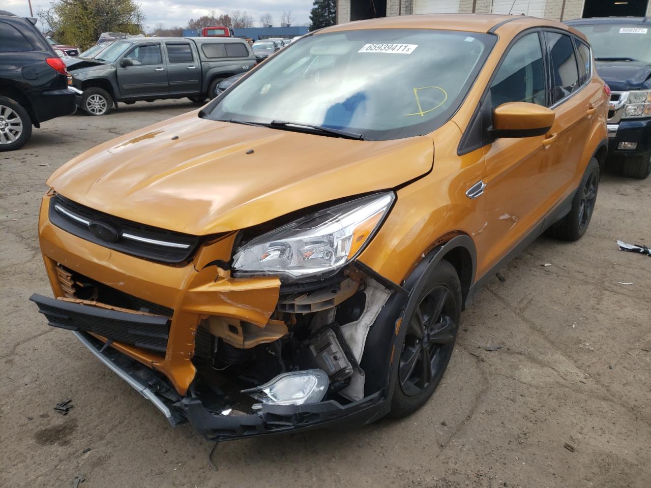 Photo 2 from auction – 2016 FORD ESCAPE SE with VIN 1FMCU9G94GUA69086