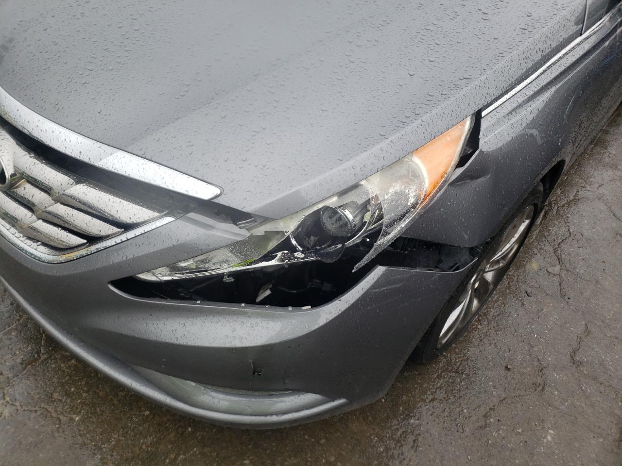 Photo 9 from auction – 2011 HYUNDAI SONATA SE with VIN 5NPEC4AB2BH316865