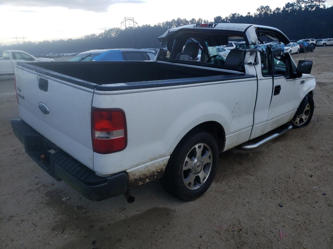 Photo 4 from auction – 2007 FORD F150 with VIN 1FTRF12217KB64835