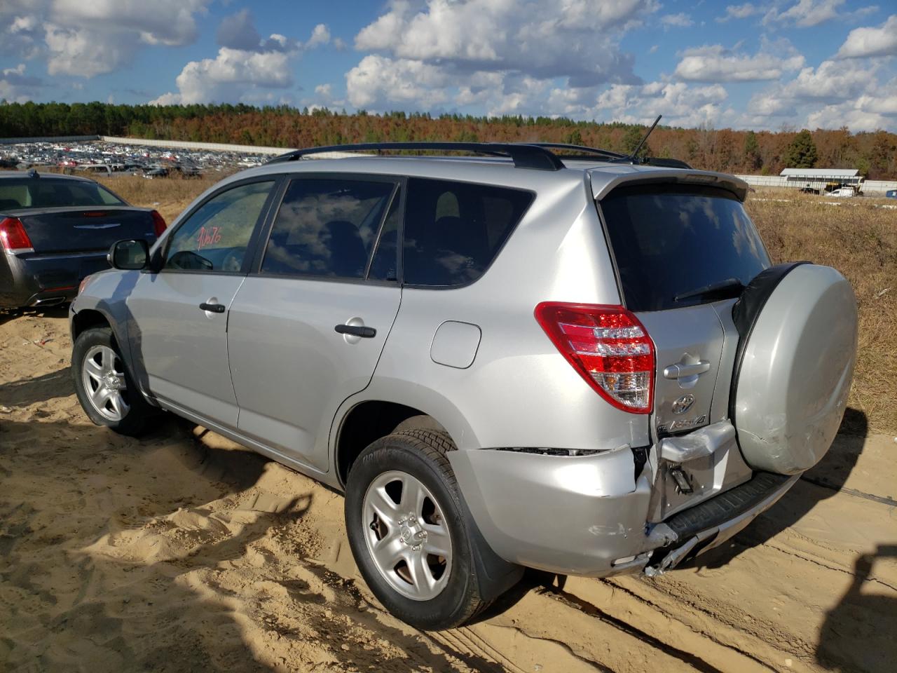 Photo 3 from auction – 2010 TOYOTA RAV4 4D with VIN JTMZF4DV4AD026677