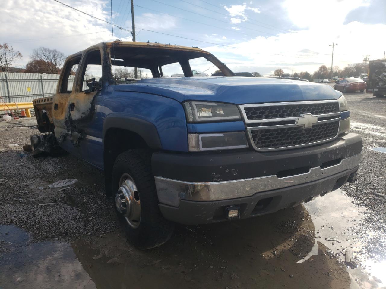 CHEVROLET SILVERADO 2005 with VIN 1GCJC33225F835998 - Photo from auction
