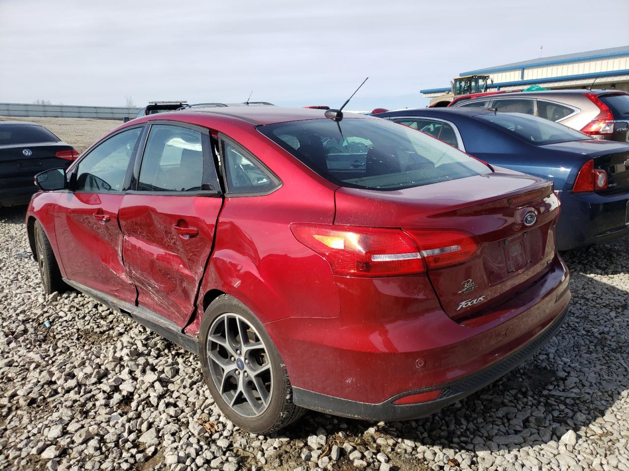 Photo 3 from auction – 2017 FORD FOCUS SEL with VIN 1FADP3H27HL213709