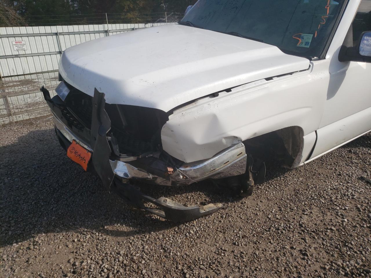 Photo 9 from auction – 2003 CHEVROLET SILVERADO with VIN 1GCEK19V13Z152339