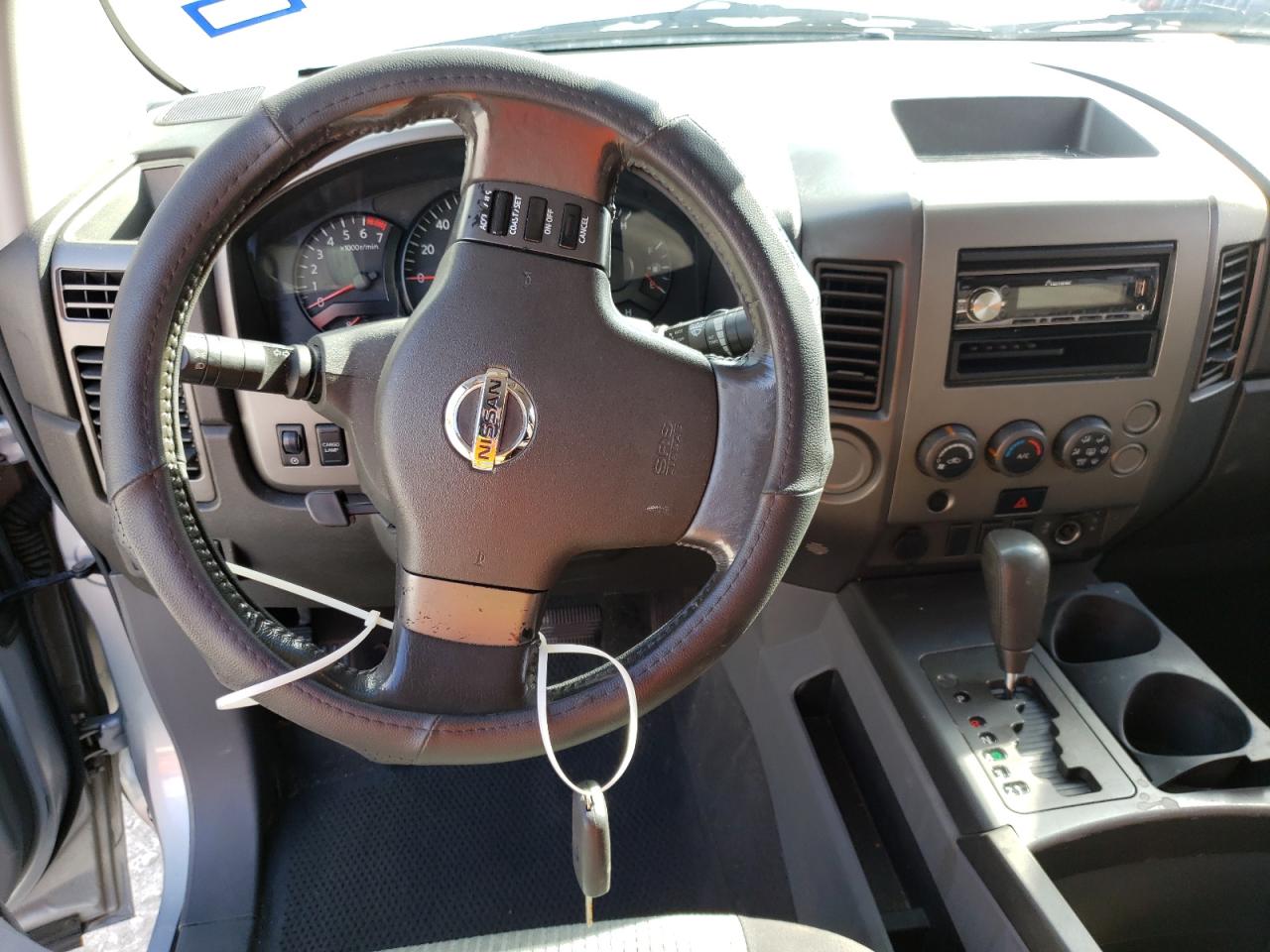 Photo 9 from auction – 2007 NISSAN TITAN XE with VIN 1N6AA07A67N232175