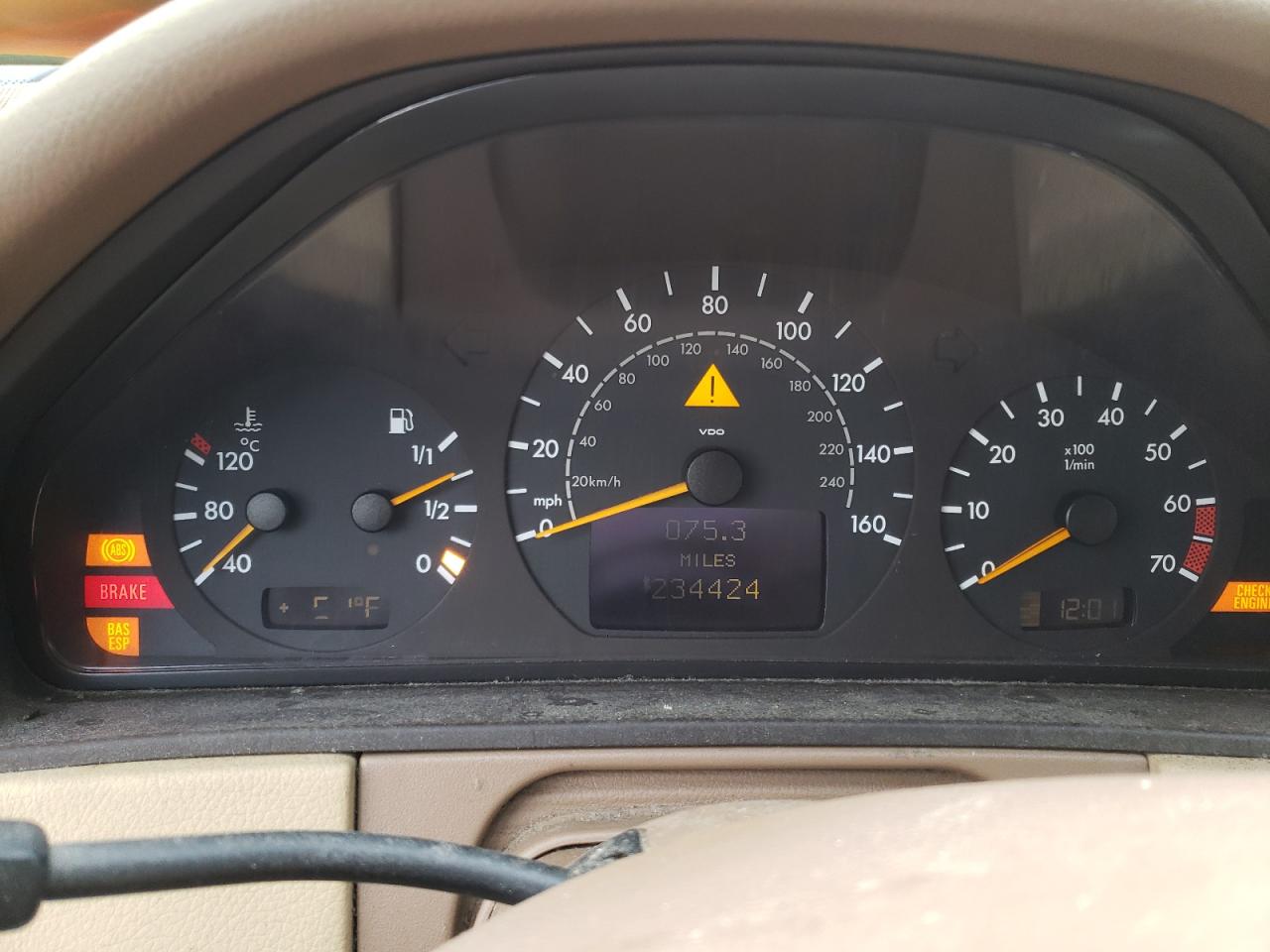 Zdjęcie 8 z aukcji – 2002 MERCEDES-BENZ E320 z VIN WDBJH65J52B430808