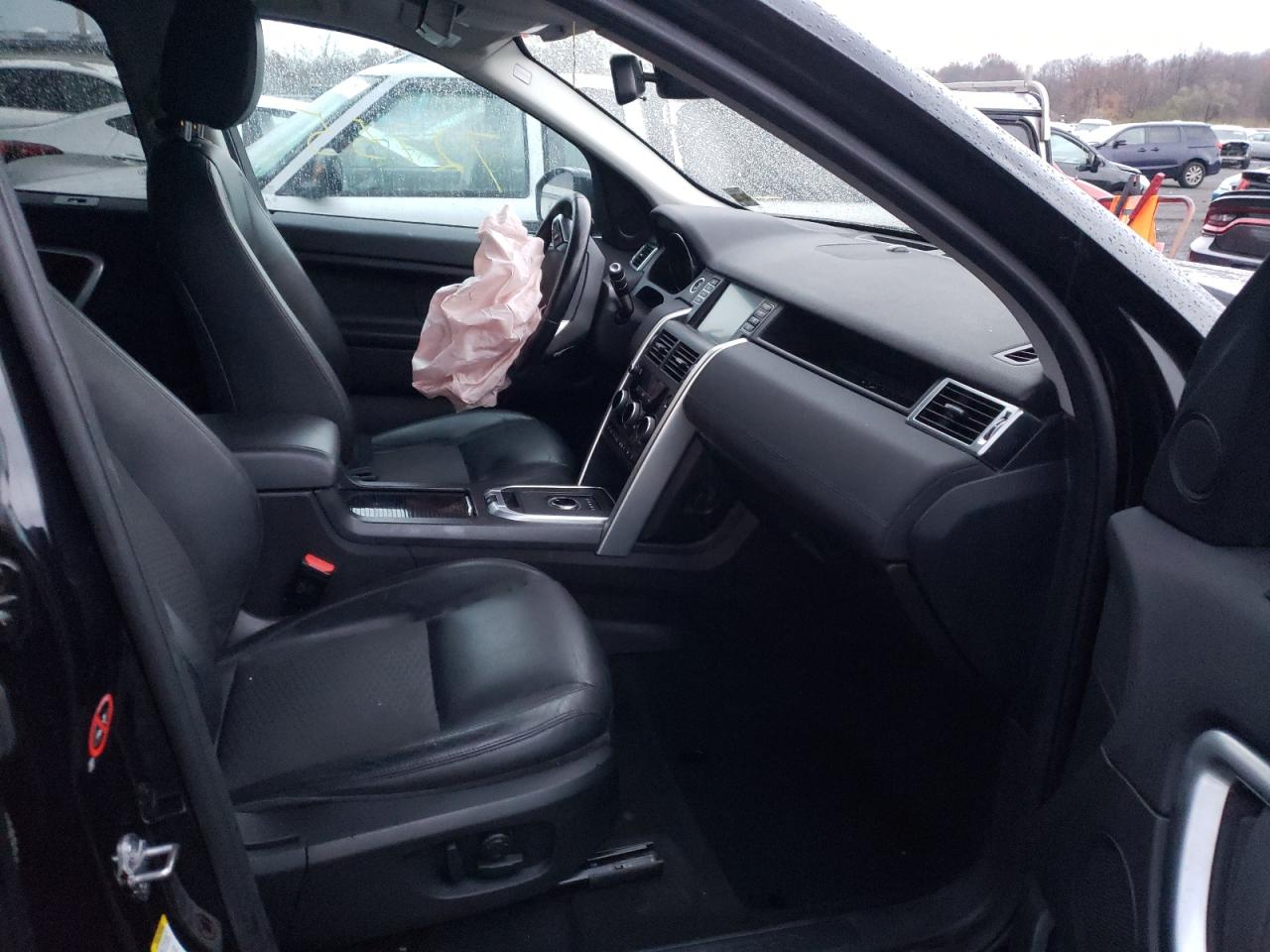 Photo 5 from auction – 2017 LAND ROVER DISCOVERY with VIN SALCP2BG5HH668607