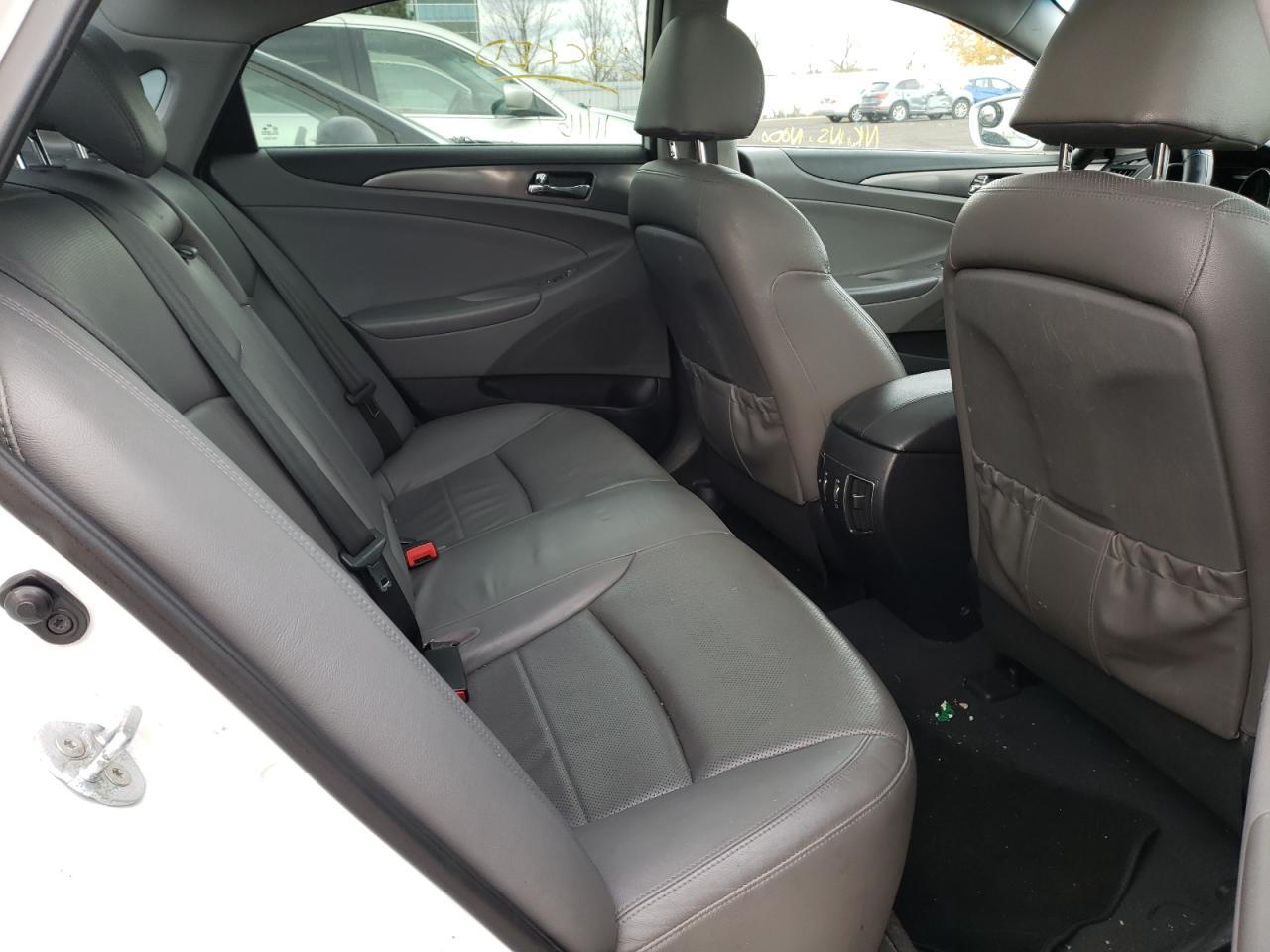 Photo 6 from auction – 2012 HYUNDAI SONATA HYB with VIN KMHEC4A47CA043492