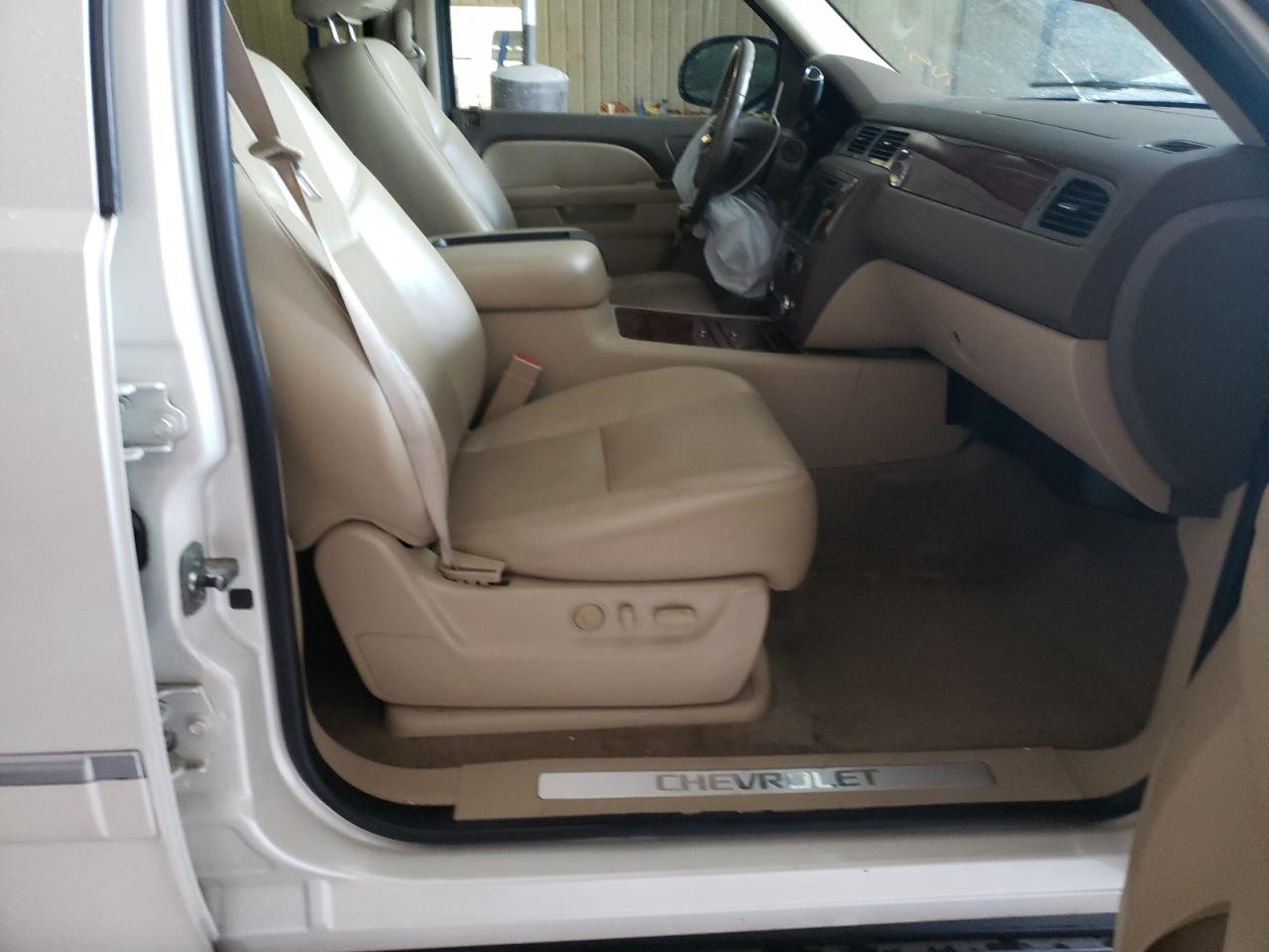 Photo 5 from auction – 2010 CHEVROLET TAHOE C150 with VIN 1GNUCCE03AR289429