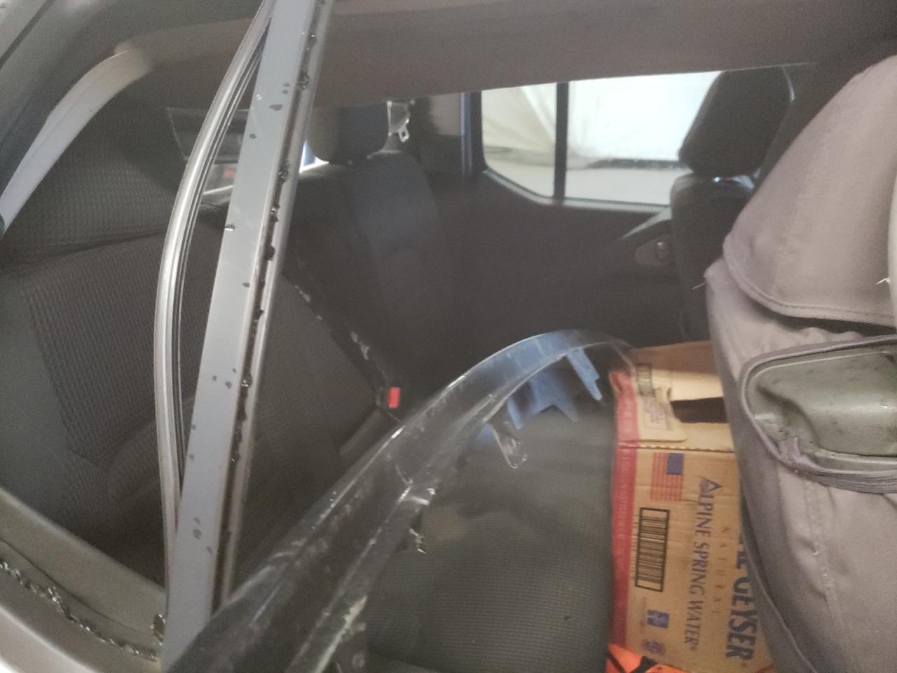 Photo 6 from auction – 2007 NISSAN FRONTIER C with VIN 1N6AD07W17C438146