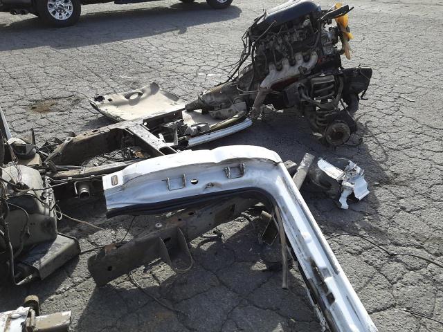 Photo 5 from auction – 2002 CHEVROLET SILVERADO with VIN 2GCEC19V221235542