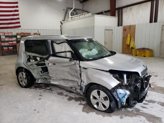 Photo 9 from auction – 2015 KIA SOUL with VIN KNDJN2A26F7757616