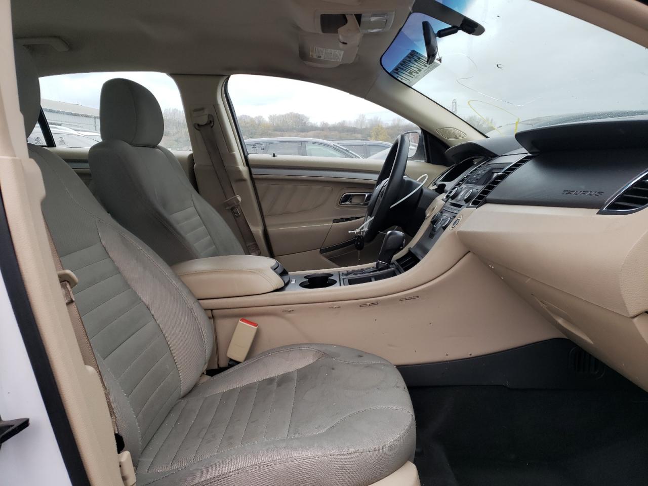 Photo 5 from auction – 2017 FORD TAURUS SE with VIN 1FAHP2D81HG113331