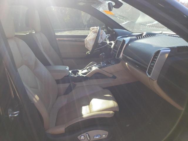 Photo 5 from auction – 2016 PORSCHE CAYENNE with VIN WP1AA2A28GLA10456