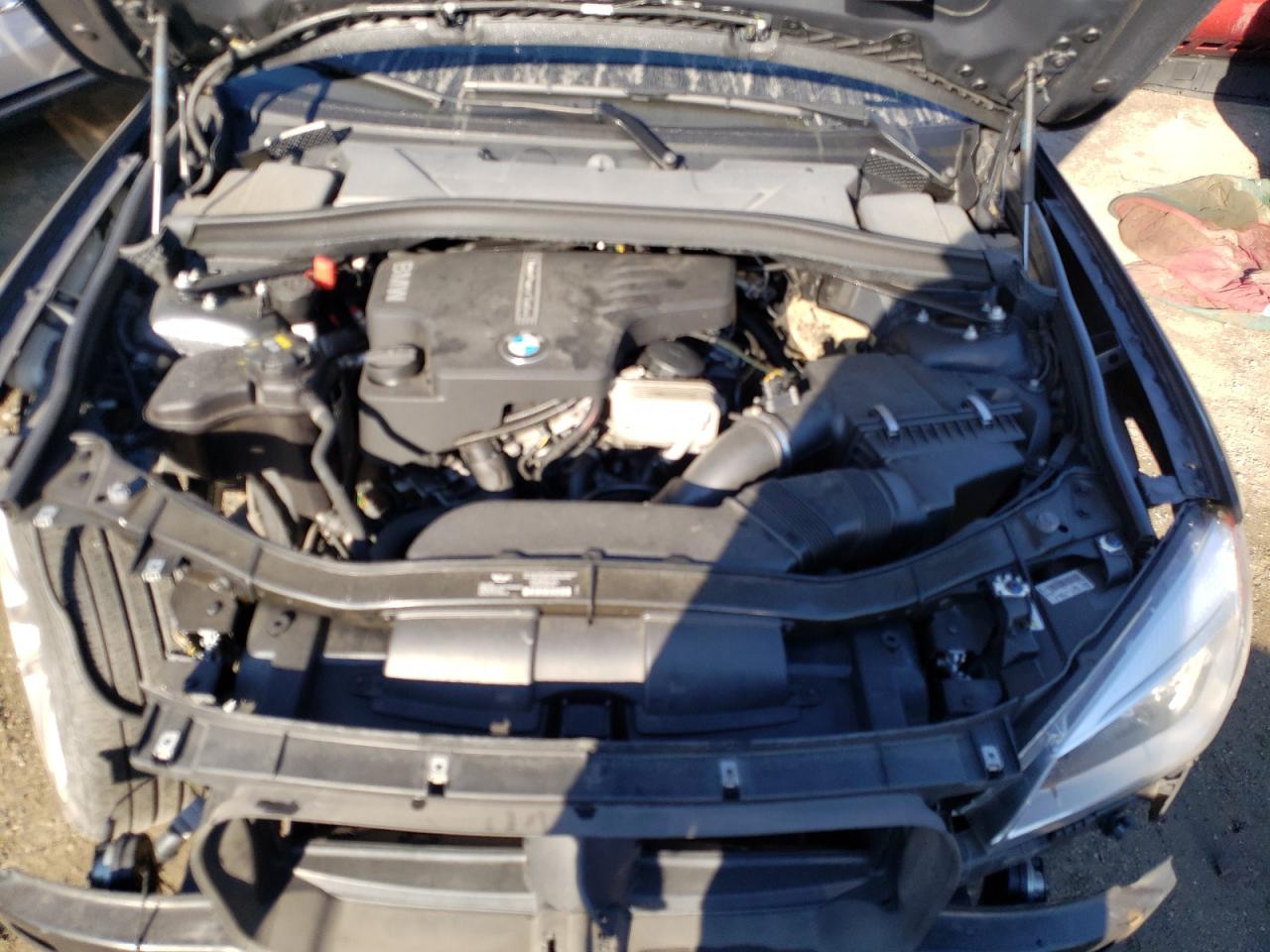 Photo 7 from auction – 2015 BMW X1 SDRIVE2 with VIN WBAVM1C50FVZ93869