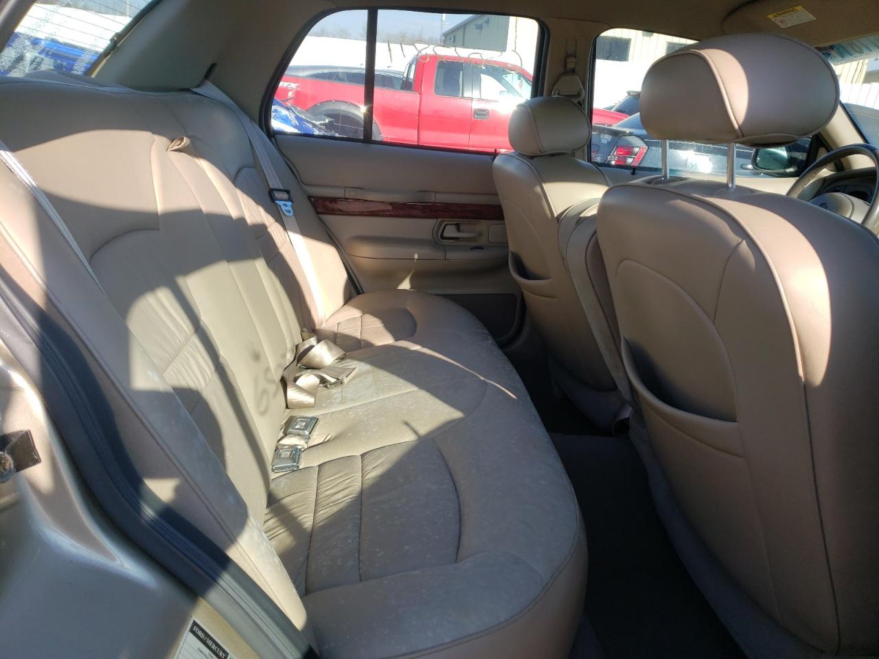 Photo 6 from auction – 2000 MERCURY GRAND MARQ with VIN 2MEFM75W0YX657350
