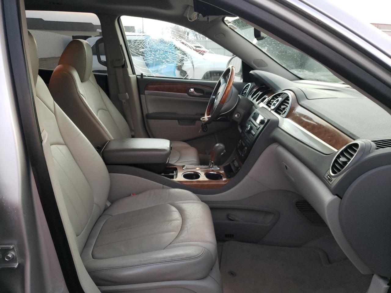 Photo 5 from auction – 2011 BUICK ENCLAVE CX with VIN 5GAKVBEDXBJ220276