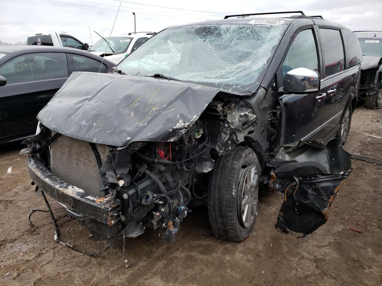 Photo 2 from auction – 2011 CHRYSLER TOWN & COU with VIN 2A4RR8DG5BR784763