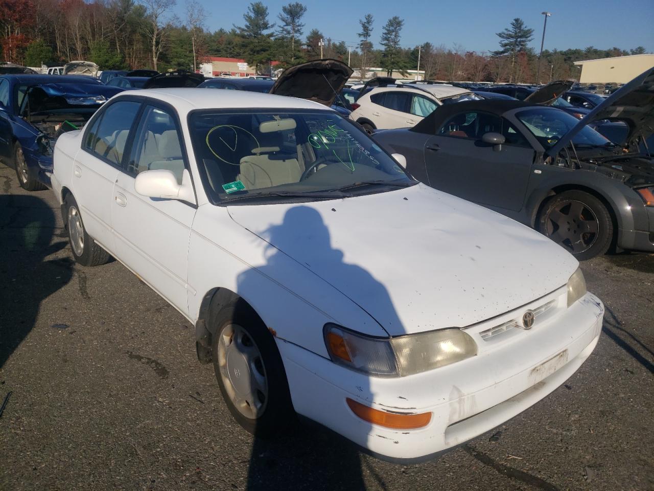 TOYOTA COROLLA DX 1997 with VIN 2T1BB02E9VC200089 - Photo from auction