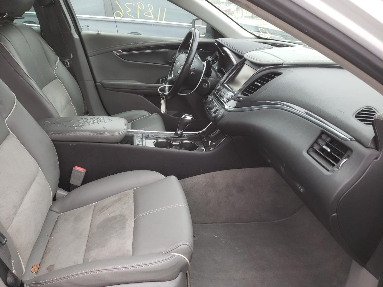 Photo 5 from auction – 2015 CHEVROLET IMPALA LT with VIN 2G1125S35F9296370