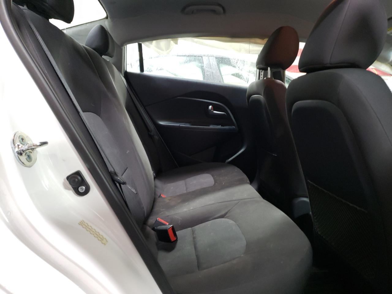 Photo 6 from auction – 2015 KIA RIO LX with VIN KNADM4A31F6504453