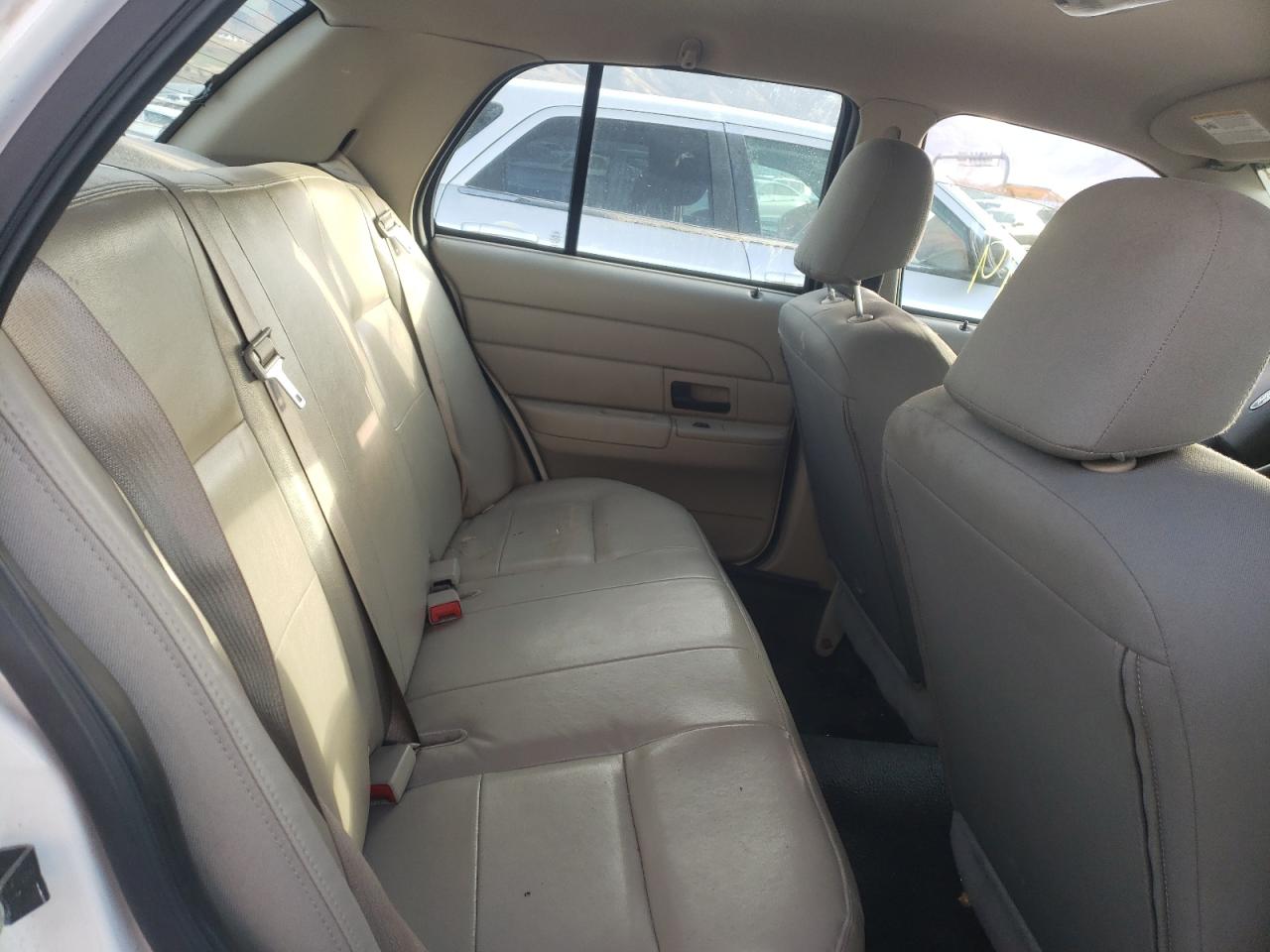 Photo 6 from auction – 2008 FORD CROWN VICT with VIN 2FAFP71VX8X169356