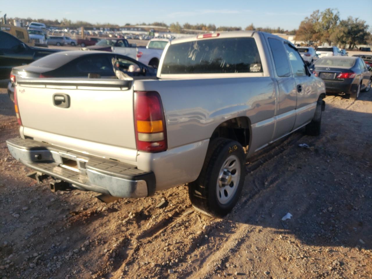 Photo 4 from auction – 2007 CHEVROLET SILVERADO with VIN 1GCEC19V37Z182462