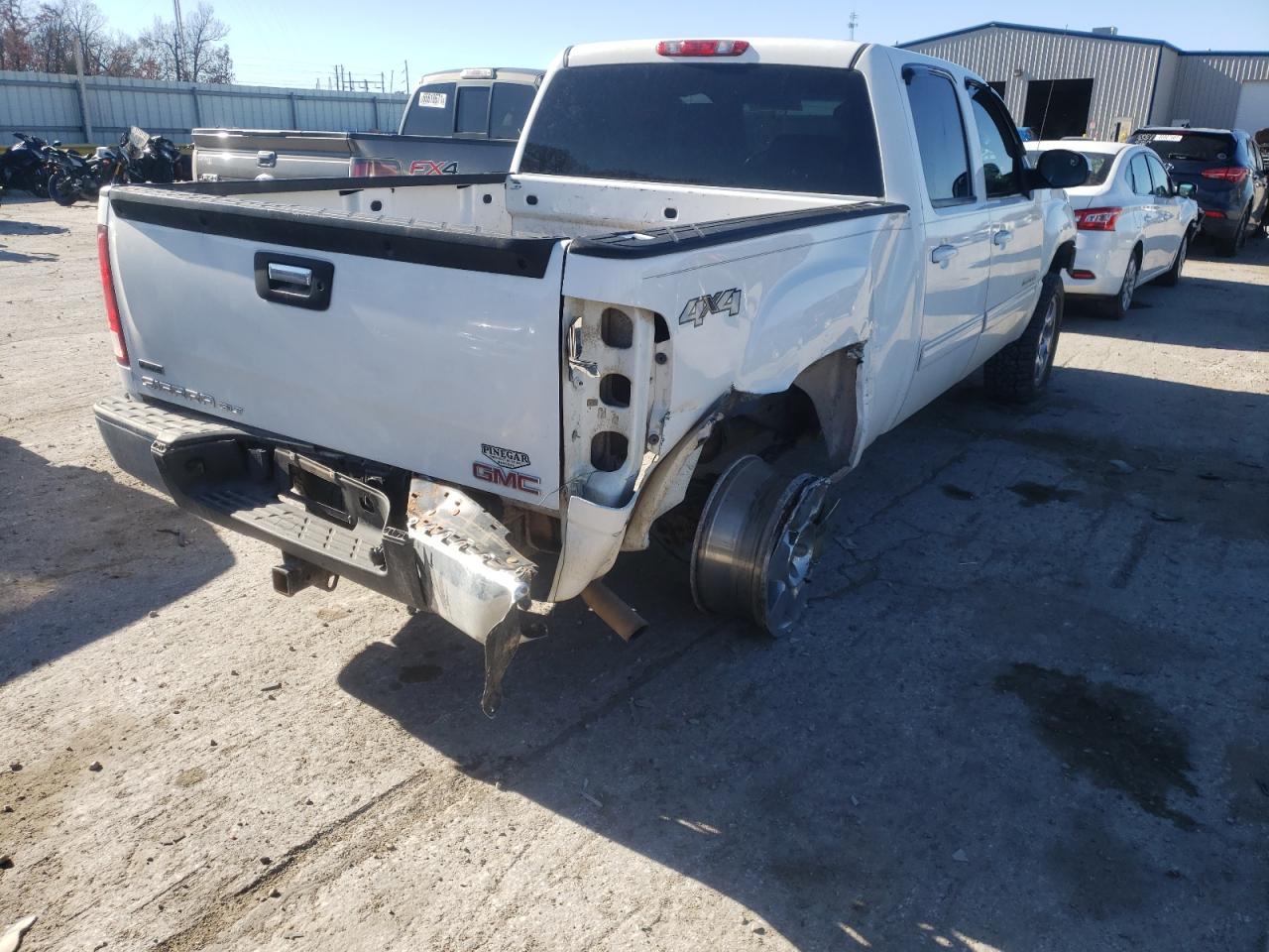 Photo 4 from auction – 2011 GMC SIERRA K15 with VIN 3GTP2WE31BG372833