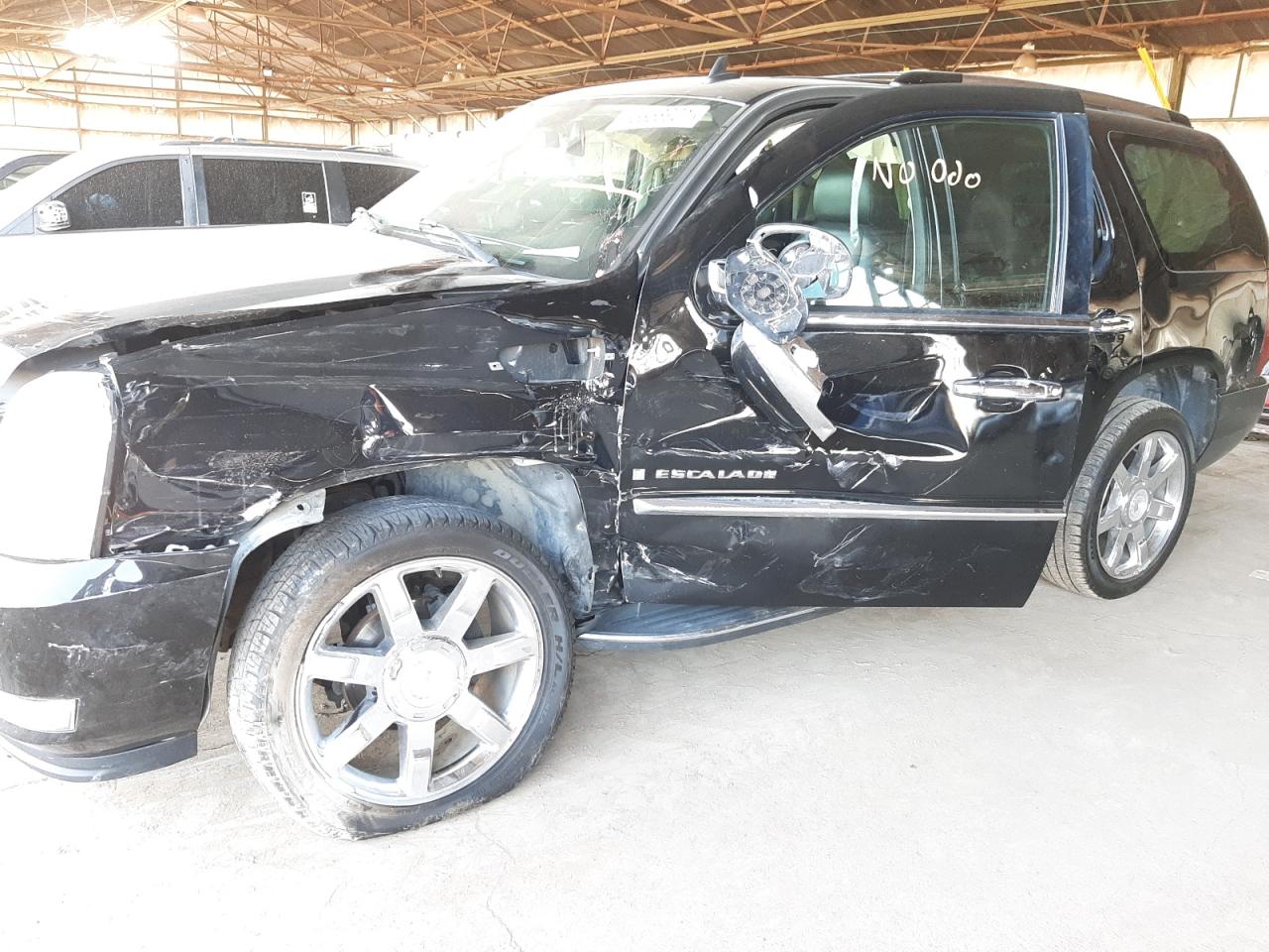 Photo 9 from auction – 2007 CADILLAC ESCALADE L with VIN 1GYFK63837R373445