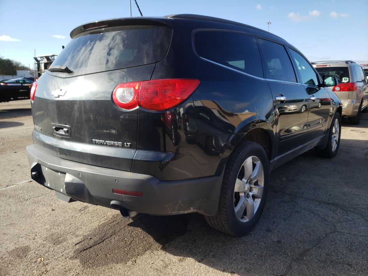 Photo 4 from auction – 2009 CHEVROLET TRAVERSE L with VIN 1GNER23D89S165440