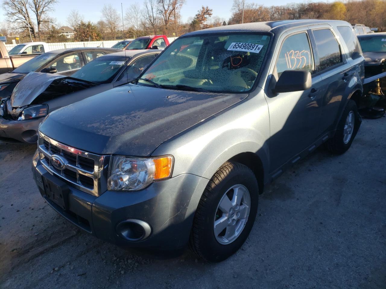 Photo 2 from auction – 2012 FORD ESCAPE XLS with VIN 1FMCU0C71CKC82101