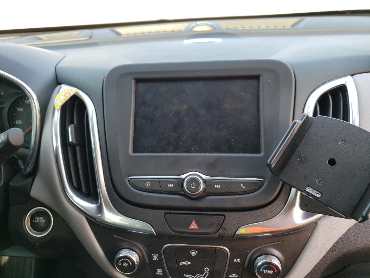 Photo 9 from auction – 2020 CHEVROLET EQUINOX LS with VIN 3GNAXHEV1LS673581