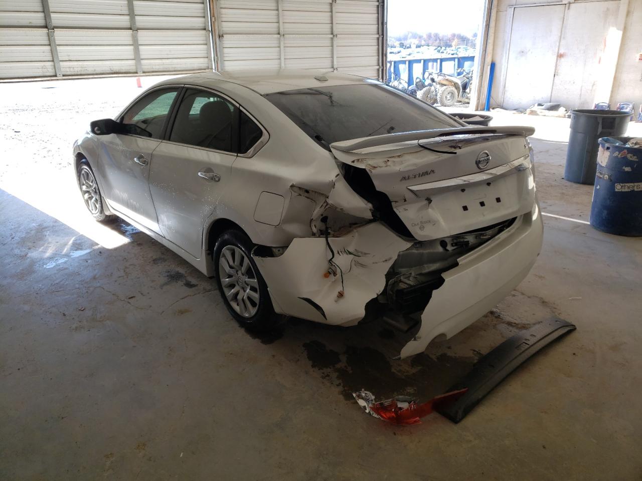 Photo 3 from auction – 2015 NISSAN ALTIMA 2.5 with VIN 1N4AL3APXFC166743